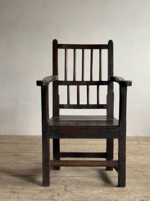 18thc welsh oak armchair - CATEGORY: ANTIQUE CHAIRS - DATED GEORGIAN
