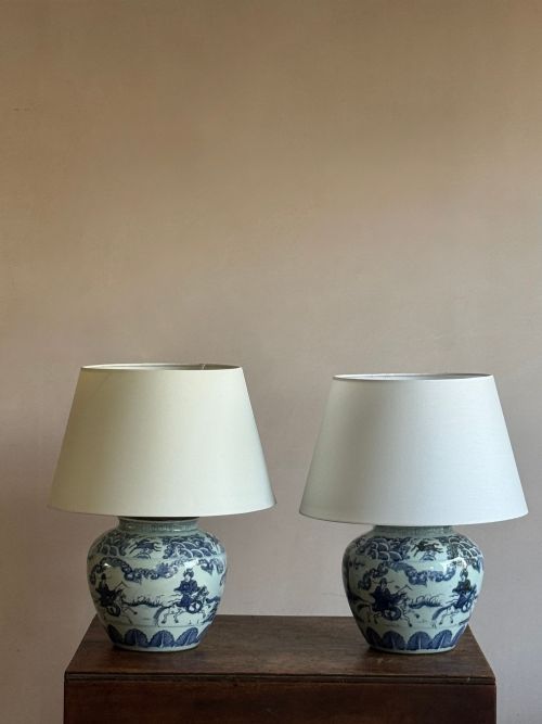 a pair of chinese blue and white porcelain lamps - CATEGORY: ANTIQUE LIGHTING - DATED EDWARDIAN