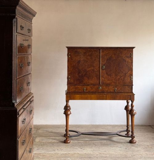 17THC OLIVE WOOD CABINET ON STAND - ADDITIONAL PHOTO 5