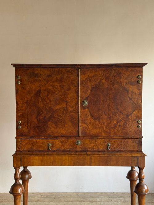 17THC OLIVE WOOD CABINET ON STAND - ADDITIONAL PHOTO 6