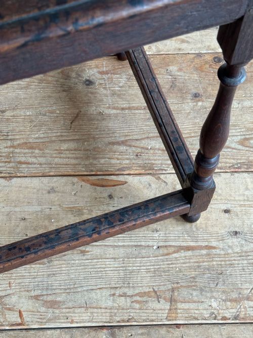 EARLY 18THC OAK SIDE TABLE - ADDITIONAL PHOTO 4