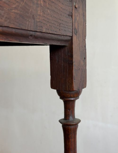 EARLY 18THC OAK SIDE TABLE - ADDITIONAL PHOTO 7