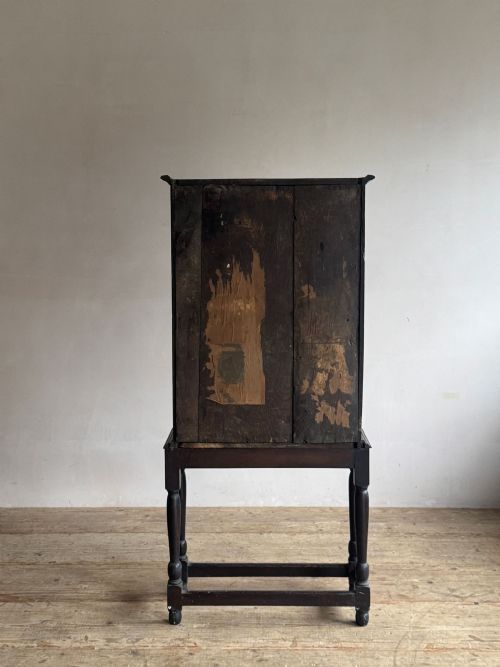 18THC OAK CUPBOARD ON STAND - ADDITIONAL PHOTO 5