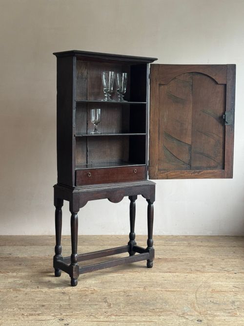 18THC OAK CUPBOARD ON STAND - ADDITIONAL PHOTO 7