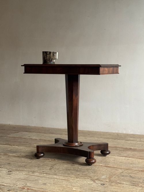 WILLIAM IV MAHOGANY OCCASIONAL TABLE - ADDITIONAL PHOTO 1