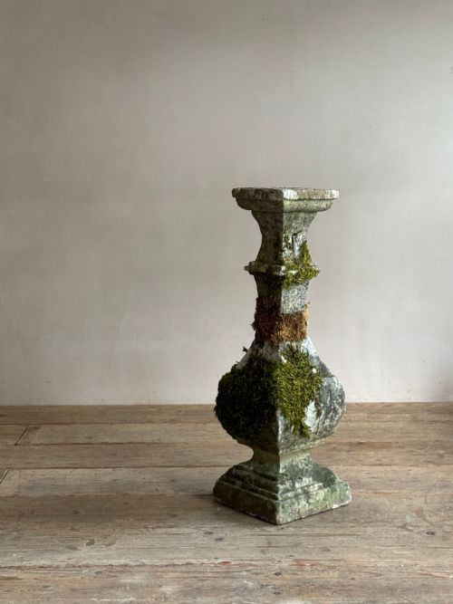 18THC LIMESTONE SUNDIAL - ADDITIONAL PHOTO 4