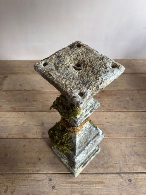 18THC LIMESTONE SUNDIAL - ADDITIONAL PHOTO 6