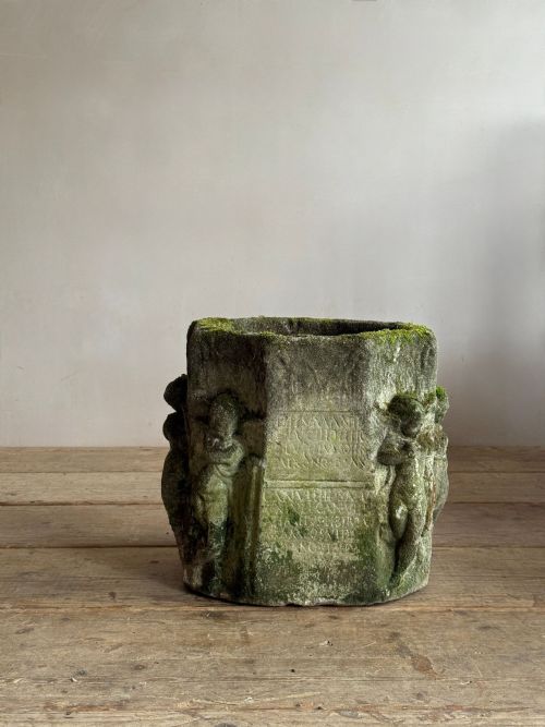 A CAST STONE ROMAN FUNERARY ALTAR - ADDITIONAL PHOTO 6