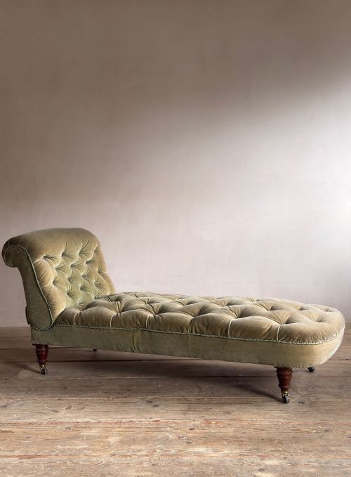 EDWARDIAN UPHOLSTERED DAY BED