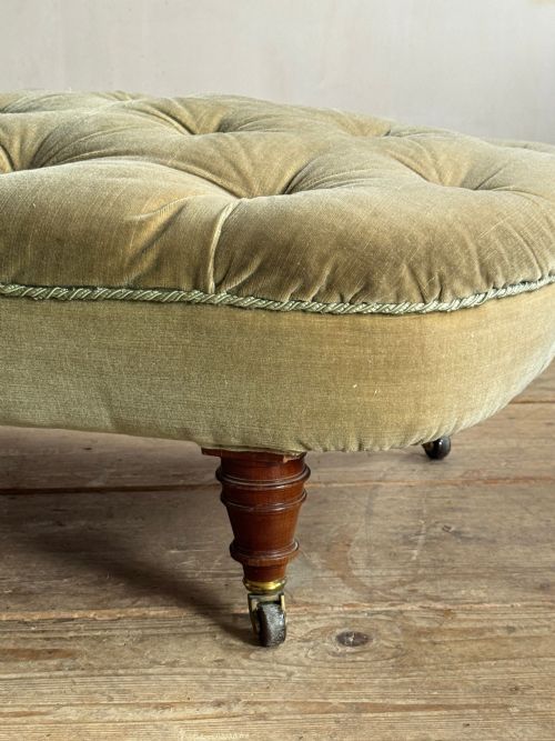 EDWARDIAN UPHOLSTERED DAY BED - ADDITIONAL PHOTO 1