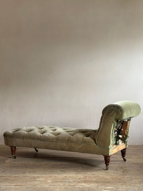 EDWARDIAN UPHOLSTERED DAY BED - ADDITIONAL PHOTO 4
