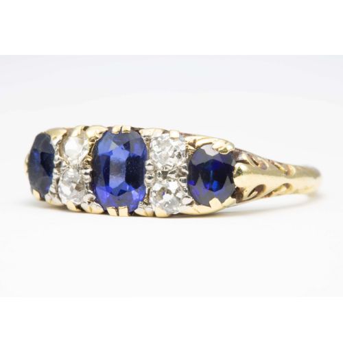 EDWARDIAN 18CT GOLD 3 STONE SAPPHIRE AND DIAMOND RING - ADDITIONAL PHOTO 1