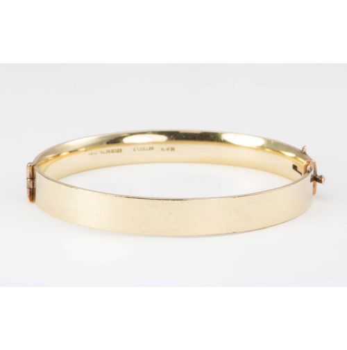 VINTAGE 9CT GOLD ON METAL CORE FLORAL ENGRAVED BANGLE - ADDITIONAL PHOTO 1