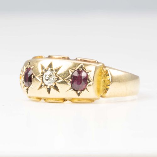 EDWARDIAN 18CT GOLD RUBY AND DIAMOND 3 STONE GYPSY RING - ADDITIONAL PHOTO 2
