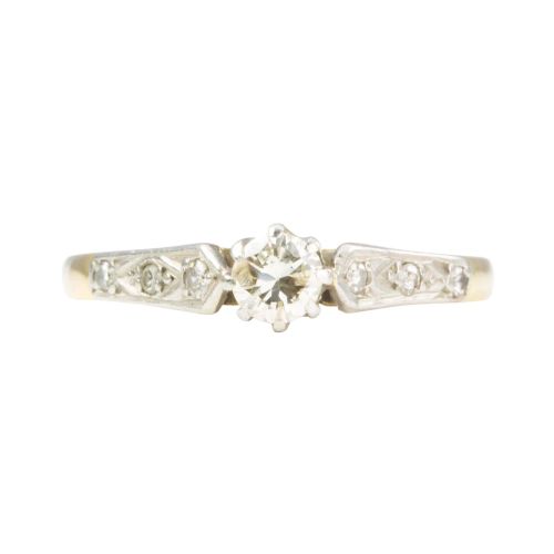 vintage 18ct gold solitaire 020 carat diamond with diamond shoulders ring - CATEGORY: ANTIQUE JEWELLERY - DATED 1940