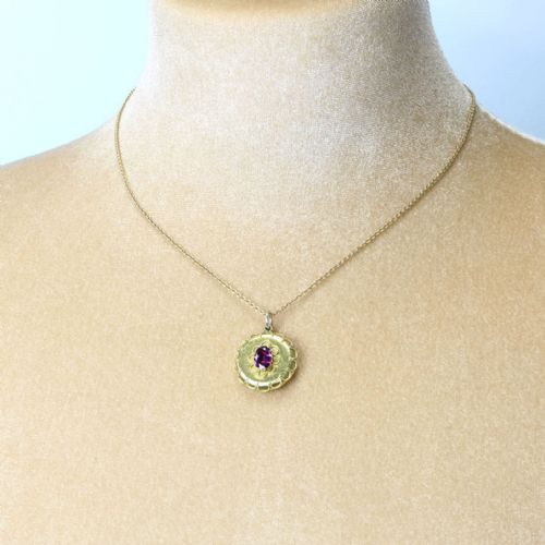 VICTORIAN 9CT GOLD GARNET MEMORIAL LOCKET PENDANT CHAIN - ADDITIONAL PHOTO 5