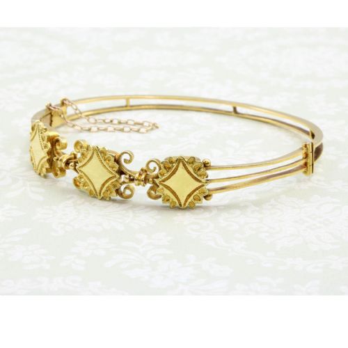 VICTORIAN ETRUSCAN 15CT GOLD HINGED BANGLE - ADDITIONAL PHOTO 1