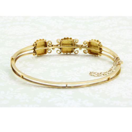 VICTORIAN ETRUSCAN 15CT GOLD HINGED BANGLE - ADDITIONAL PHOTO 3