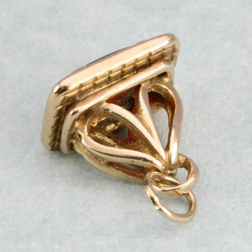 VICTORIAN 9CT GOLD CARNELIAN FOB - ADDITIONAL PHOTO 3