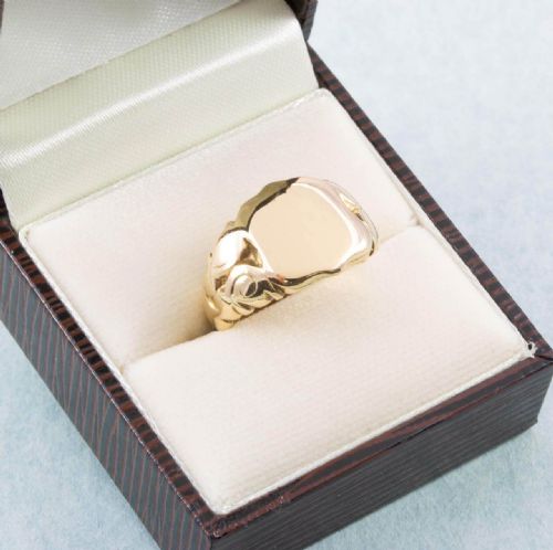 ANTIQUE 18CT GOLD SHIELD FACE HEAVY SIGNET RING - ADDITIONAL PHOTO 7