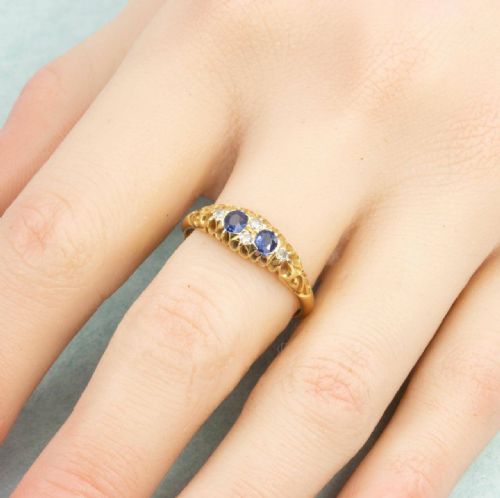 EDWARDIAN 18CT GOLD SAPPHIRE DIAMOND BOAT SHAPE RING - ADDITIONAL PHOTO 6