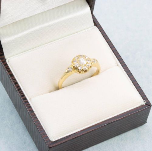 VINTAGE 18CT YELLOW GOLD OLD CUT DIAMOND CLUSTER RING - ADDITIONAL PHOTO 7
