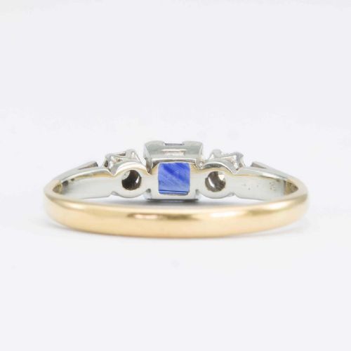 VINTAGE 18CT GOLD SQUARE SAPPHIRE DIAMOND 3 STONE RING SMALL SIZE - ADDITIONAL PHOTO 3