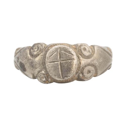 ancient roman silver ring with cross 2nd 4th century - CATEGORY: ANTIQUE JEWELLERY - DATED BEFORE 1700