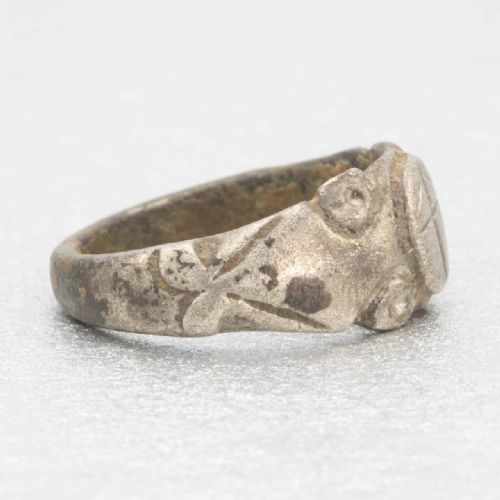 ANCIENT ROMAN SILVER RING WITH CROSS 2ND 4TH CENTURY - ADDITIONAL PHOTO 2
