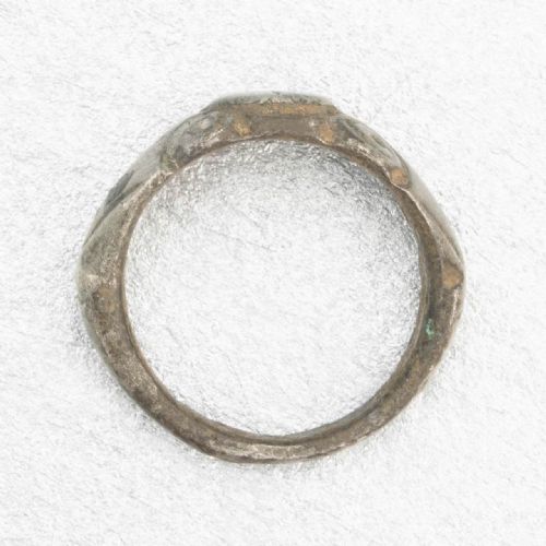 ANCIENT ROMAN SILVER RING WITH CROSS 2ND 4TH CENTURY - ADDITIONAL PHOTO 4