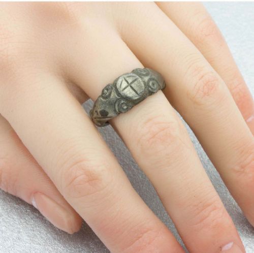 ANCIENT ROMAN SILVER RING WITH CROSS 2ND 4TH CENTURY - ADDITIONAL PHOTO 5