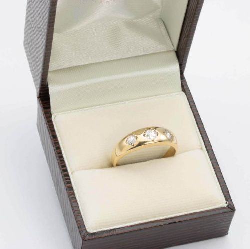 ANTIQUE 18CT GOLD 3 STONE OLD CUT DIAMOND GYPSY RING - ADDITIONAL PHOTO 6