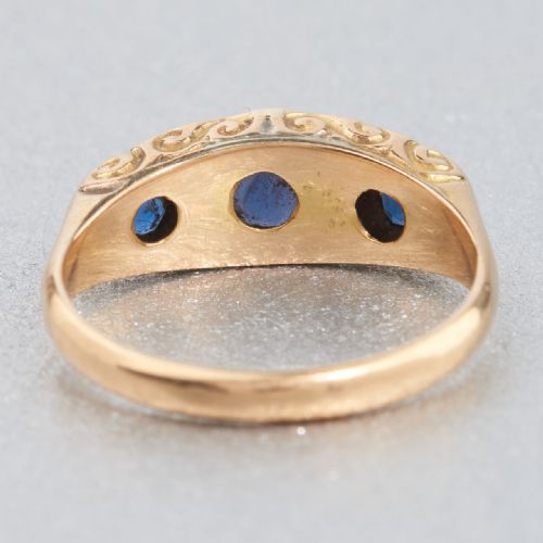 EDWARDIAN 18CT GOLD SAPPHIRE DIAMOND HALF HOOP RING - ADDITIONAL PHOTO 3