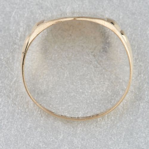 VINTAGE 9CT GOLD SHIELD FACED SIGNET RING HALLMARKED 1940 - ADDITIONAL PHOTO 4