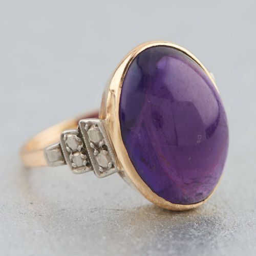 vintage 18ct gold large cabochon amethyst dress ring - CATEGORY: ANTIQUE JEWELLERY - DATED 1960