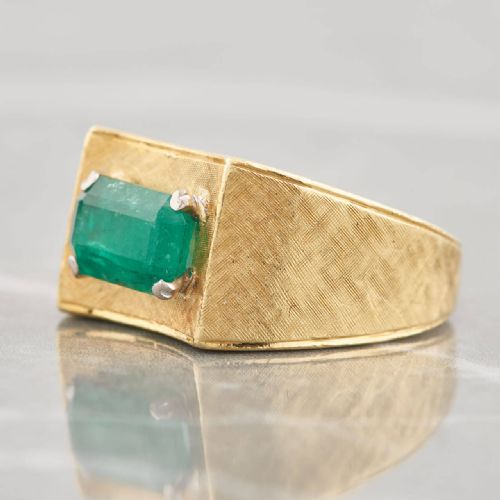 VINTAGE 18CT GOLD EMERALD WIDE TEXTURED BAND RING - ADDITIONAL PHOTO 4