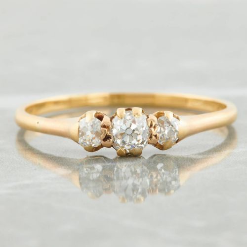 18CT GOLD 3 STONE 050 CARAT DIAMOND RING - ADDITIONAL PHOTO 2