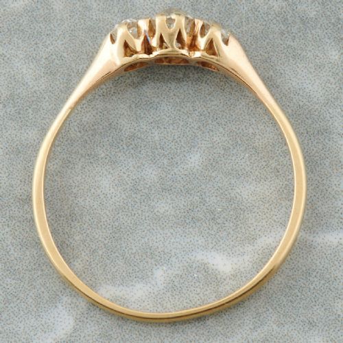 18CT GOLD 3 STONE 050 CARAT DIAMOND RING - ADDITIONAL PHOTO 6