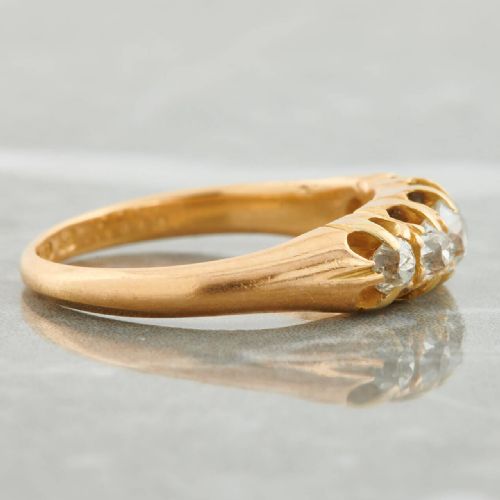 VICTORIAN 18CT GOLD 5 STONE 055 CARAT OLD CUT DIAMOND RING - ADDITIONAL PHOTO 4