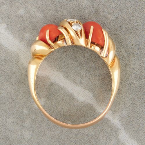 18CT GOLD CORAL AND DIAMOND WISHBONE RING - ADDITIONAL PHOTO 6
