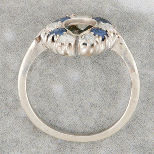 18CT WHITE GOLD SAPPHIRE AND DIAMOND HORSESHOE RING - ADDITIONAL PHOTO 6