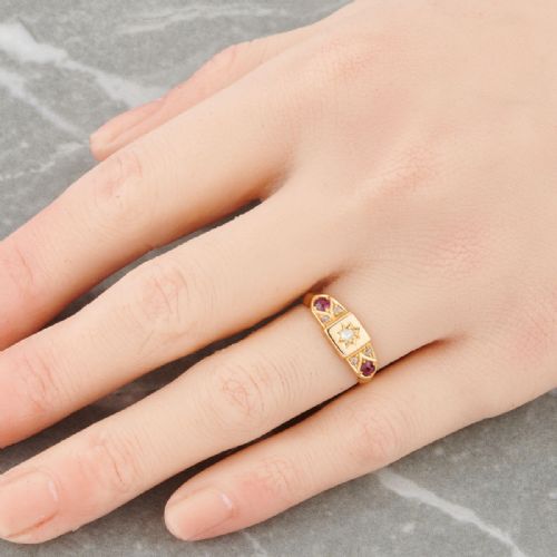 EDWARDIAN 18CT GOLD RUBY AND DIAMOND SQUARE FACED HALF HOOP RING - ADDITIONAL PHOTO 1