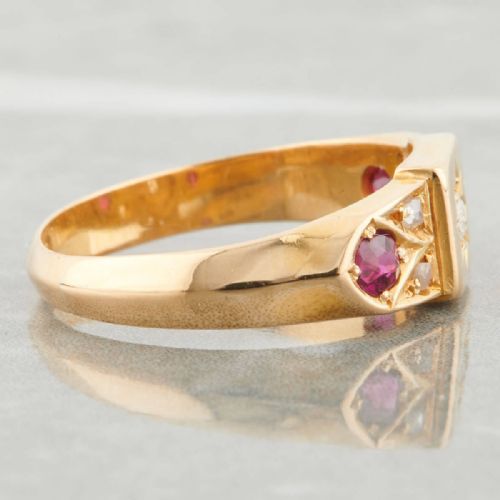EDWARDIAN 18CT GOLD RUBY AND DIAMOND SQUARE FACED HALF HOOP RING - ADDITIONAL PHOTO 3