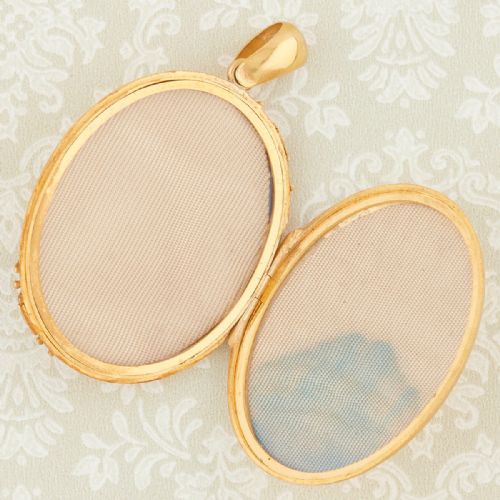 VICTORIAN 18CT GOLD ETRUSCAN DESIGN LARGE LOCKET - ADDITIONAL PHOTO 3
