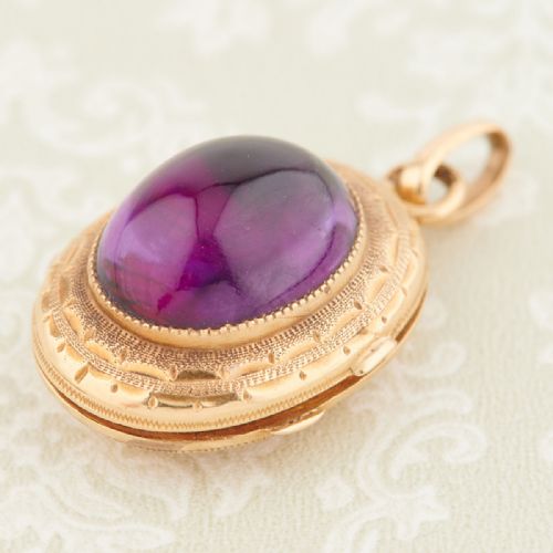 VICTORIAN 18CT GOLD CABOCHON AMETHYST ENGRAVED LOCKET - ADDITIONAL PHOTO 3