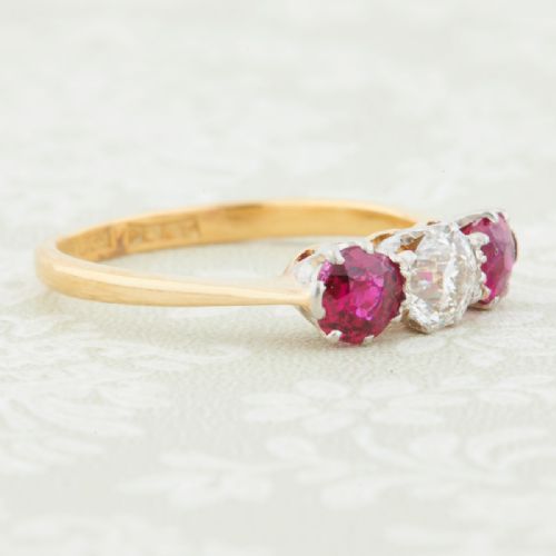 ANTIQUE 18CT GOLD RUBY AND DIAMOND 3 STONE RING - ADDITIONAL PHOTO 2