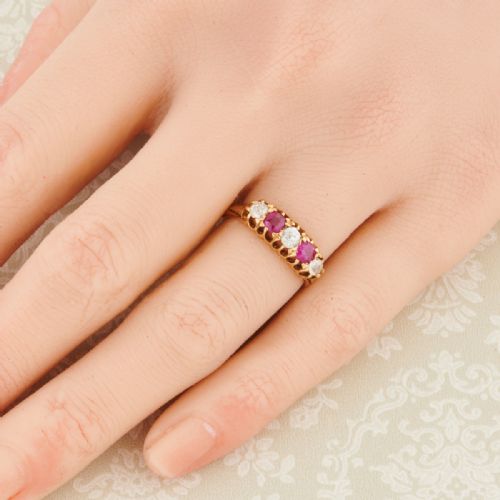 ANTIQUE 18CT GOLD RUBY AND DIAMOND 5 STONE RING - ADDITIONAL PHOTO 1
