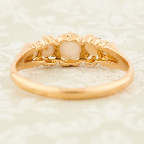 18CT GOLD 5 STONE PEARL RING - ADDITIONAL PHOTO 4