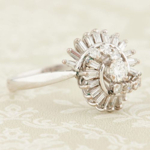 18CT WHITE GOLD DIAMOND COCKTAIL RING - ADDITIONAL PHOTO 2