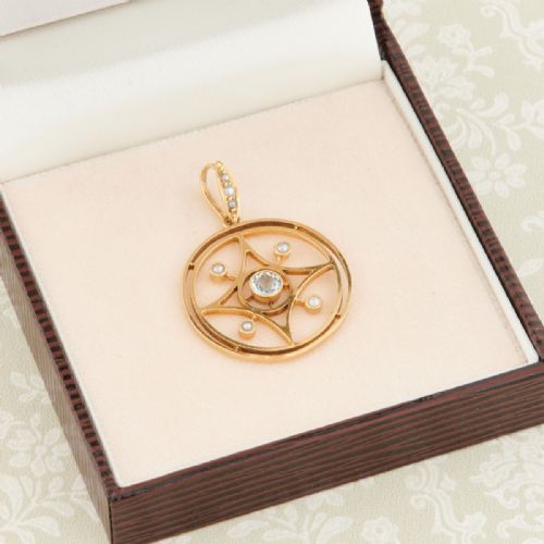15CT GOLD AQUAMARINE AND PEARL CIRCULAR PENDANT - ADDITIONAL PHOTO 6